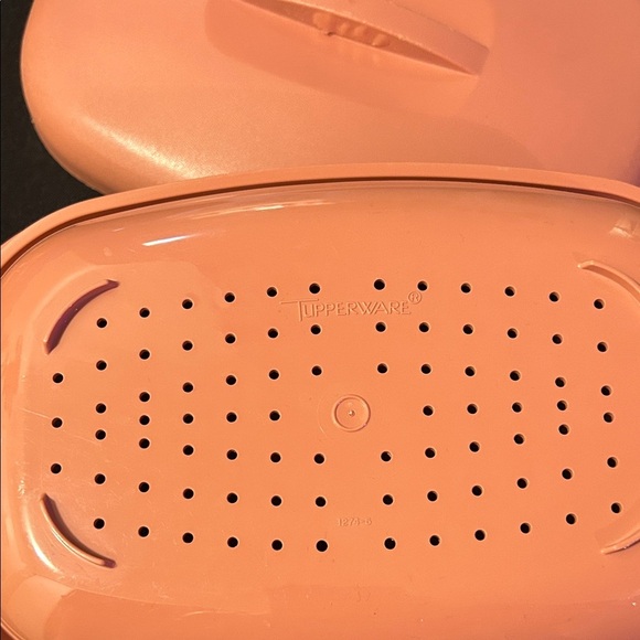 Tupperware Pink Oval Container - Picture 10 of 12